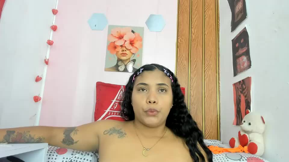 ellybloom Webcam Chat August 15, 2026