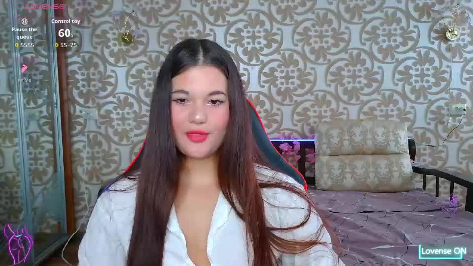 elisesmuse Webcam Chat August 15, 2026