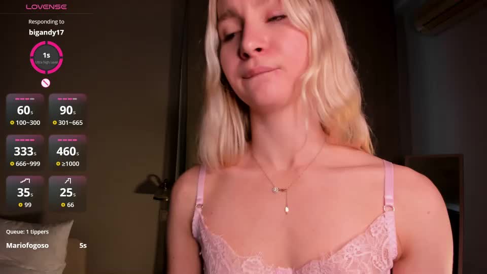 meganhenns Webcam Chat August 15, 2026