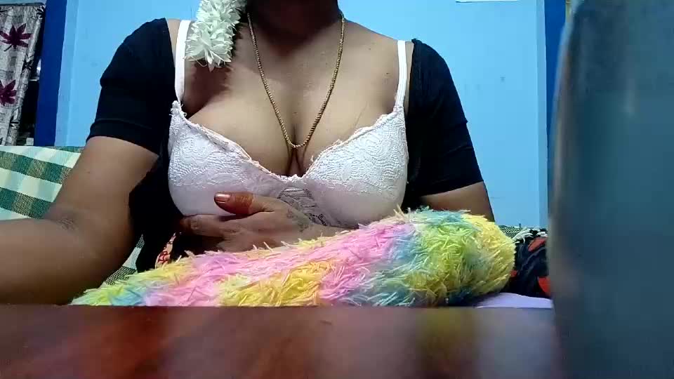 tamilmadhi520 Webcam Chat August 15, 2026