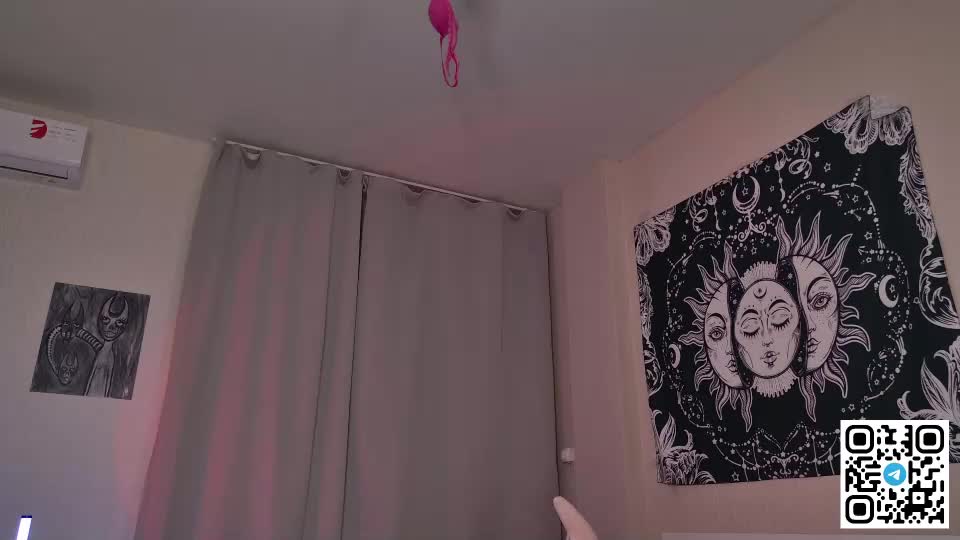 amyskymoon Webcam Chat August 16, 2026