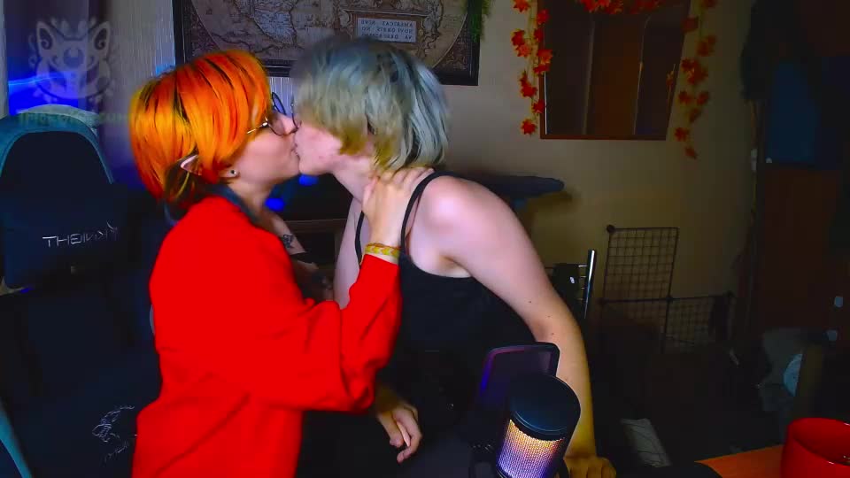 trickykitsune Webcam Chat August 16, 2026