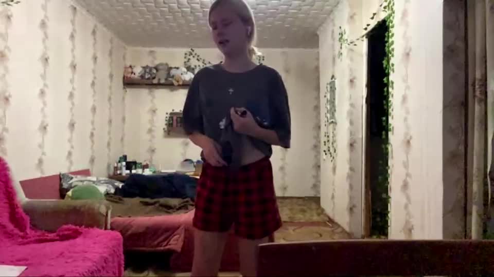 richellearmentrout Webcam Chat August 16, 2026