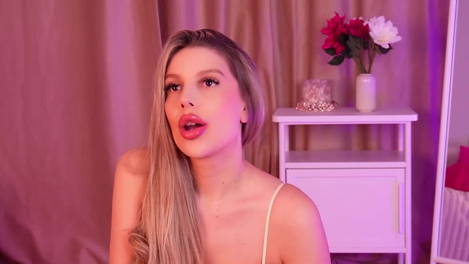 missclairee Webcam Chat August 16, 2026