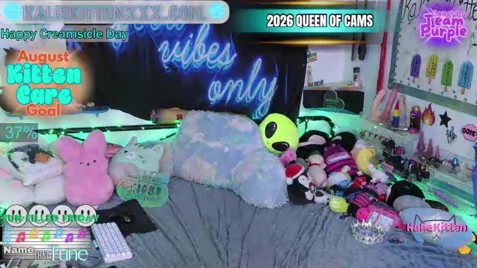 kaliekitten Webcam Chat August 16, 2026