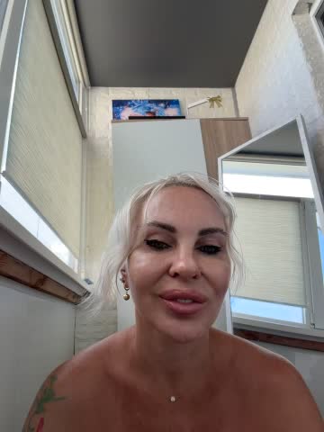Hotnessi Webcam Chat August 16, 2026