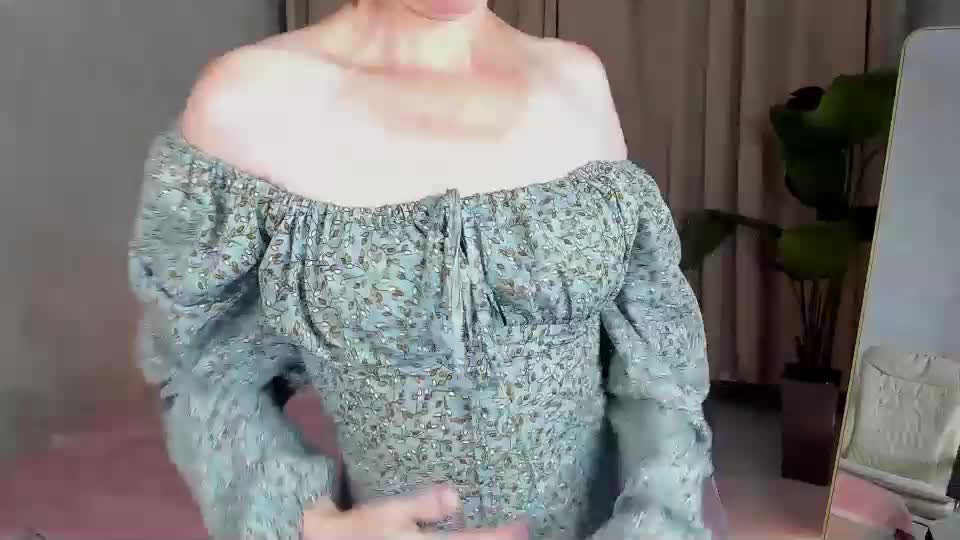 grace_kellyy Webcam Chat August 16, 2026