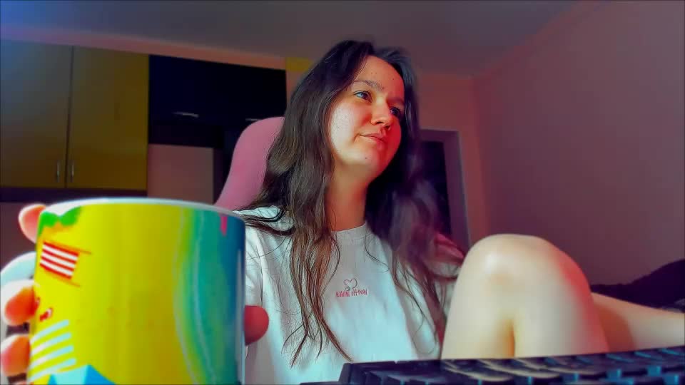 ameli_moon Webcam Chat August 16, 2026