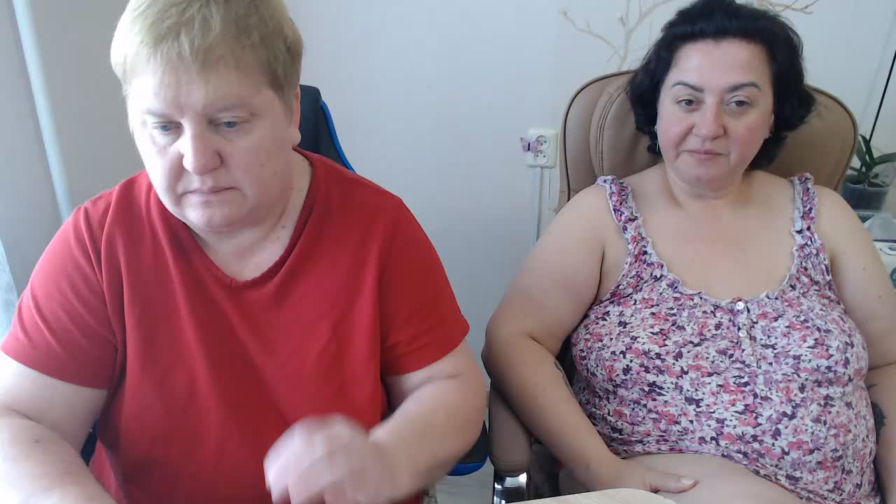 XMollyJaneEX Webcam Chat August 16, 2026