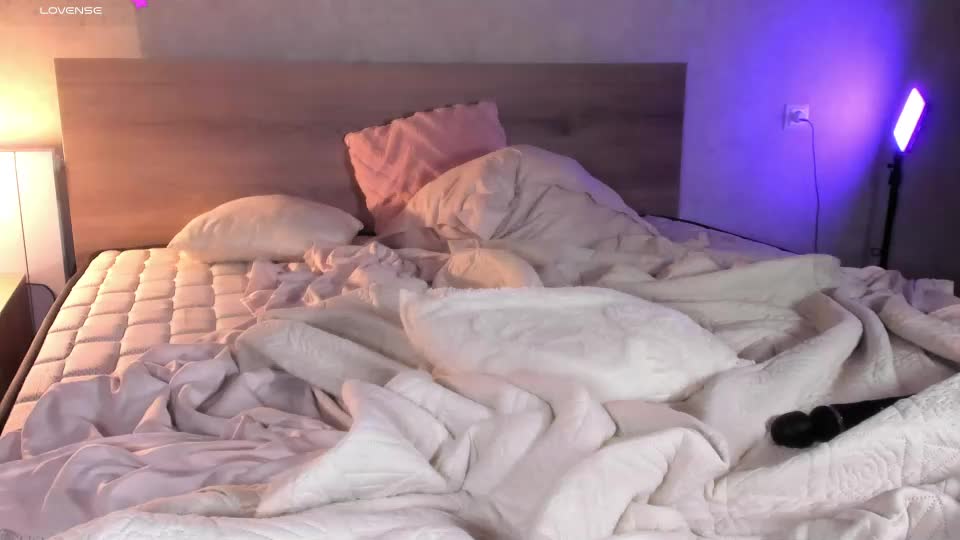 kitsunedream Webcam Chat August 16, 2026