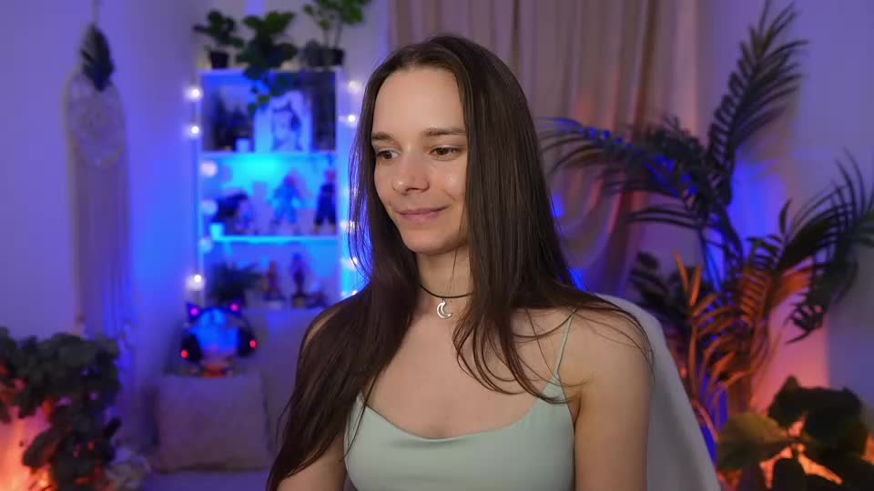 anna_leah_ Webcam Chat August 16, 2026