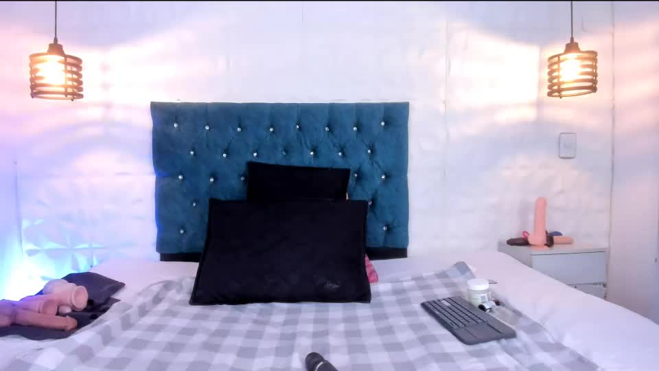 samantha_foxyy Webcam Chat August 16, 2026