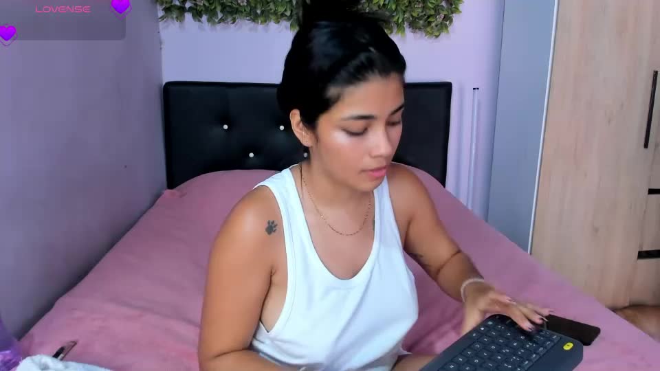 missannydreams Webcam Chat August 16, 2026
