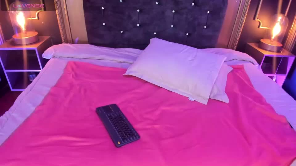 gahia_thompson Webcam Chat August 16, 2026