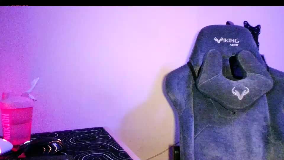 vivivivikkie Webcam Chat August 16, 2026