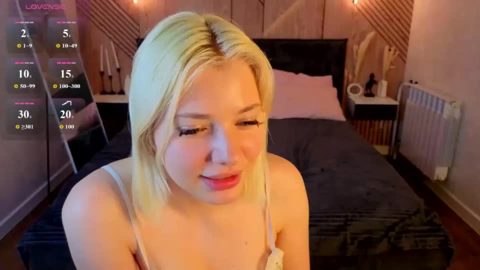 elvira_ross Webcam Chat August 16, 2026