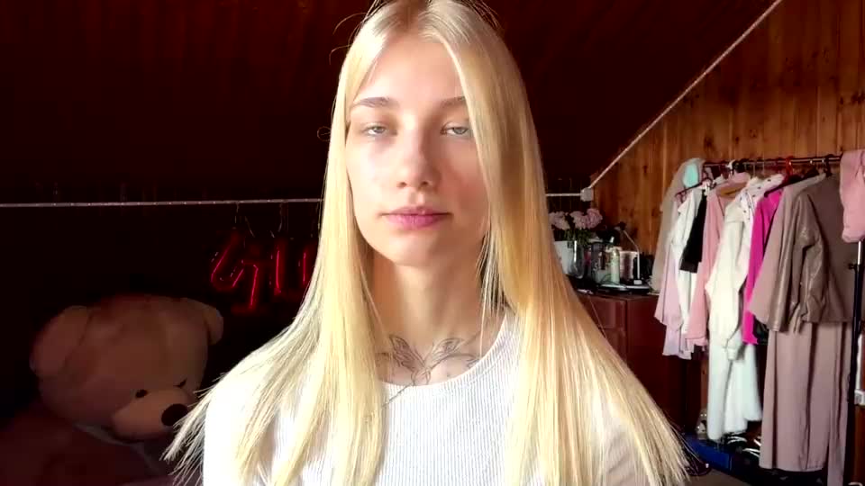 janicesivertsen Webcam Chat August 16, 2026