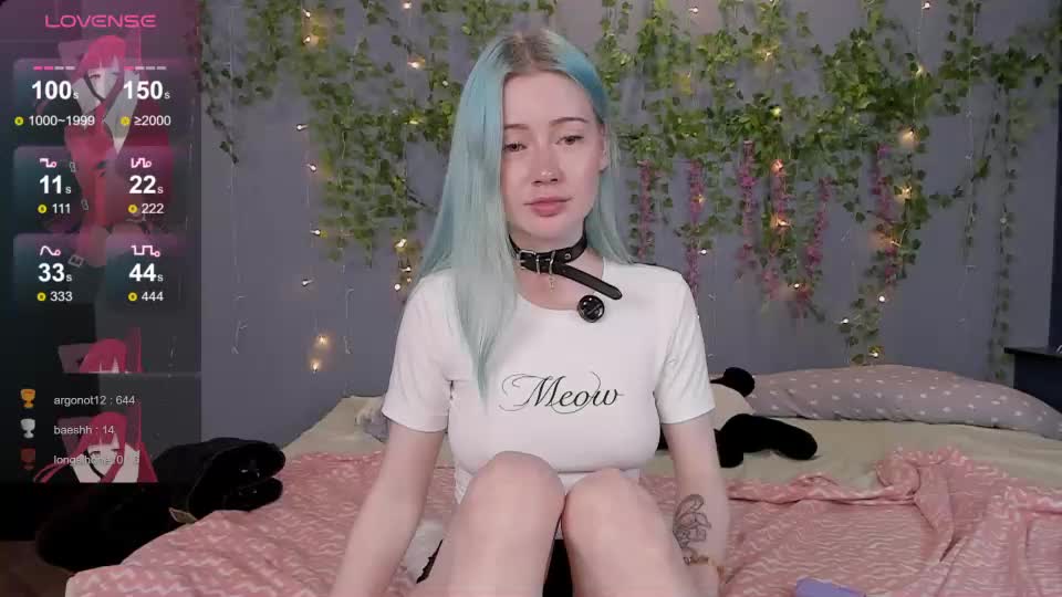 lillie_berry Webcam Chat August 16, 2026