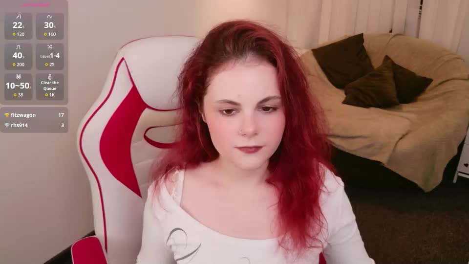 jade_plaress Webcam Chat August 16, 2026