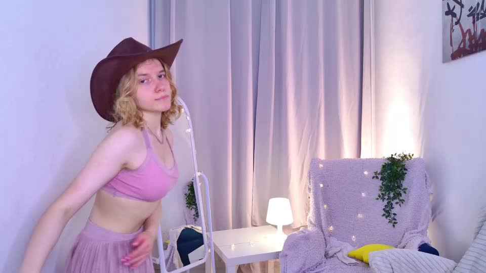 milanarayy Webcam Chat August 16, 2026