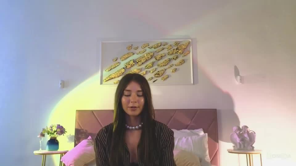violetta_finch Webcam Chat August 16, 2026
