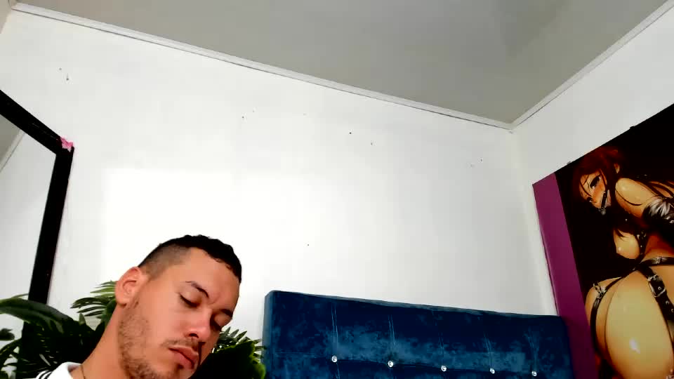 aronandmoli Webcam Chat August 17, 2026
