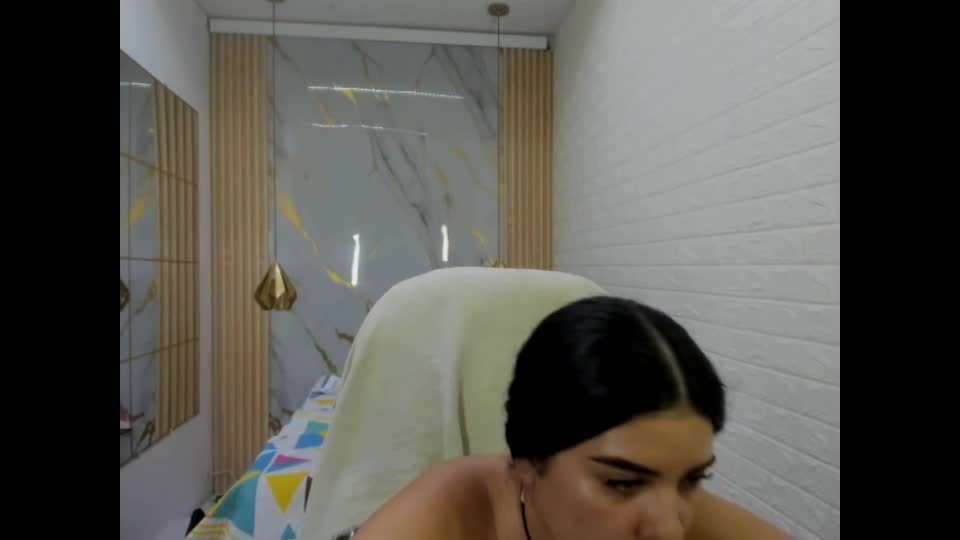 vanessa_f Webcam Chat August 17, 2026