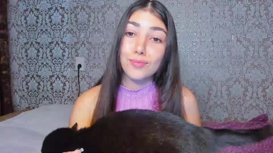 adrianakuiper Webcam Chat August 17, 2026
