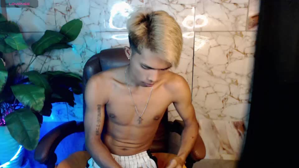 ken_minjun Webcam Chat August 17, 2026