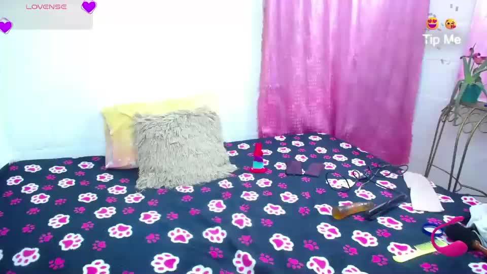 sexykata_of Webcam Chat August 17, 2026
