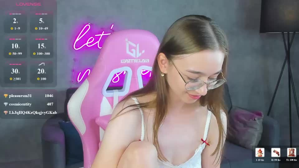 lucyy_green Webcam Chat August 18, 2026