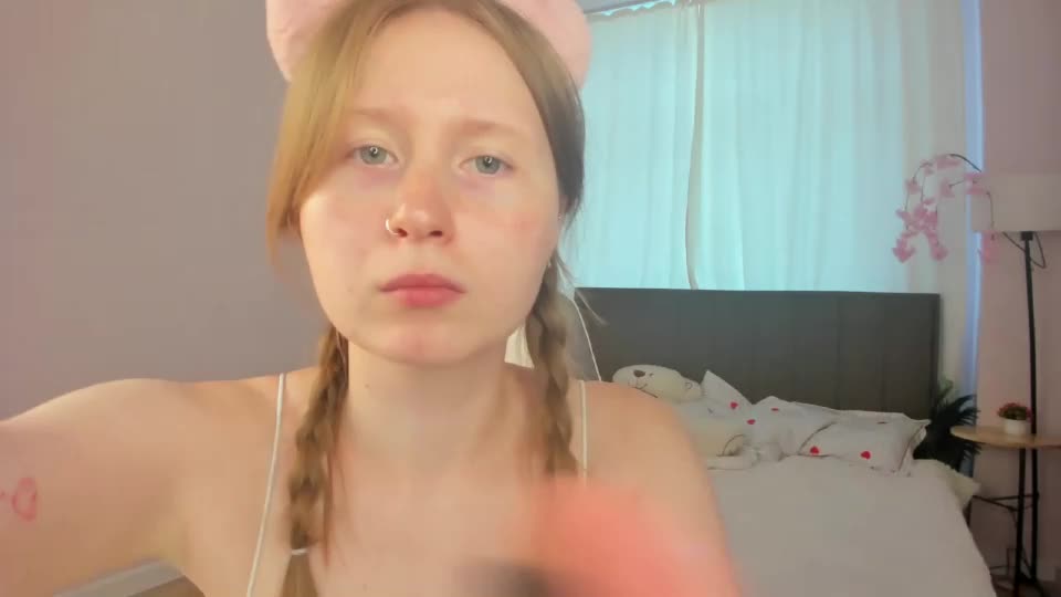 lilitiny Webcam Chat August 18, 2026