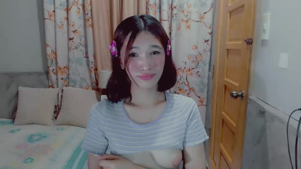 urblossom_princess Webcam Chat August 18, 2026