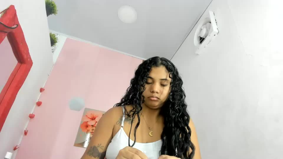 ellybloom Webcam Chat August 18, 2026