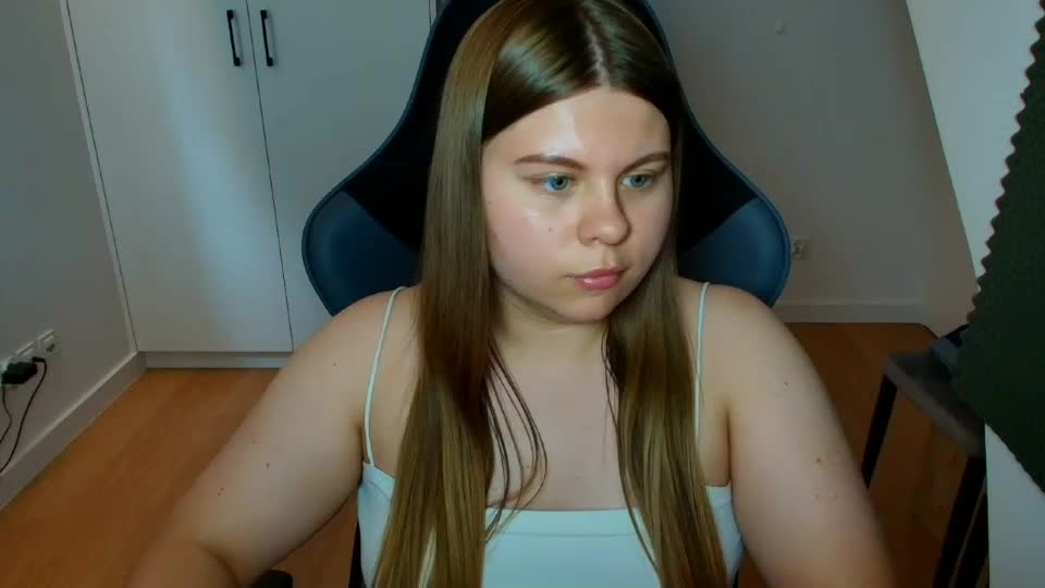 abbyvibe Webcam Chat August 18, 2026
