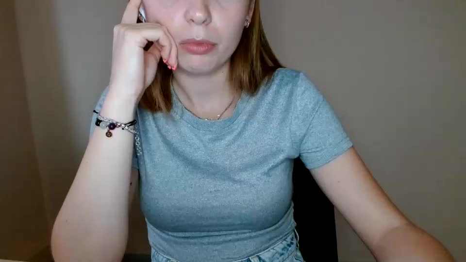 funemma000 Webcam Chat August 18, 2026