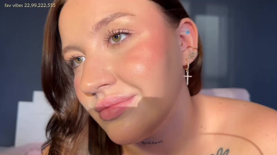 elegant_anfisa Webcam Chat August 18, 2026