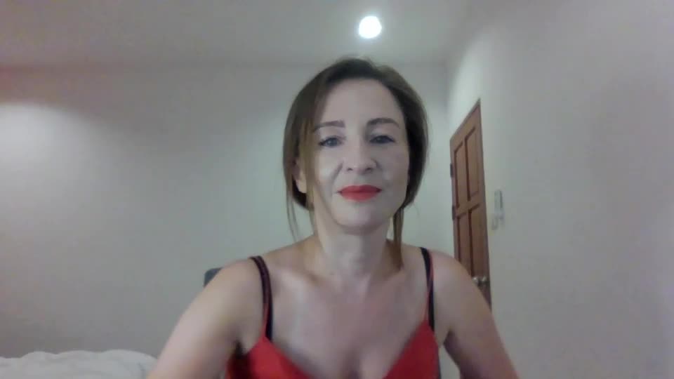 sweet_poeme Webcam Chat August 18, 2026