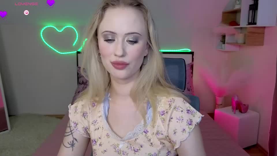 beauty_sashaxx Webcam Chat August 18, 2026