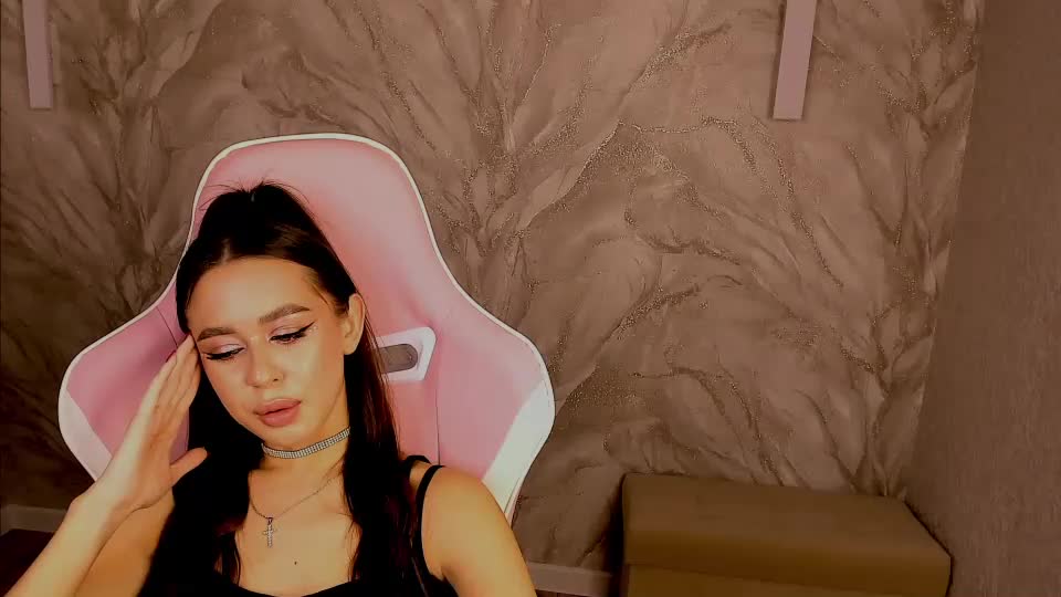 nicolerossss Webcam Chat August 18, 2026