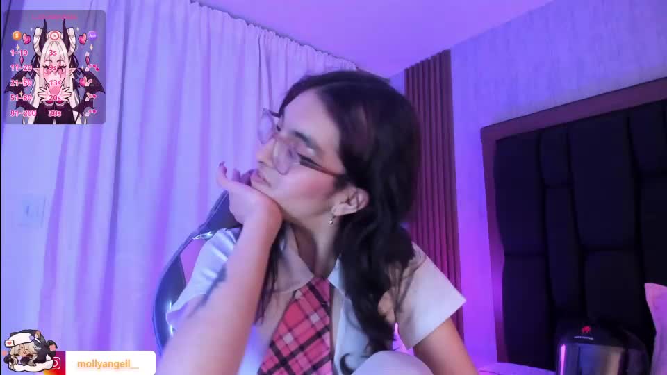 molly__a Webcam Chat August 18, 2026