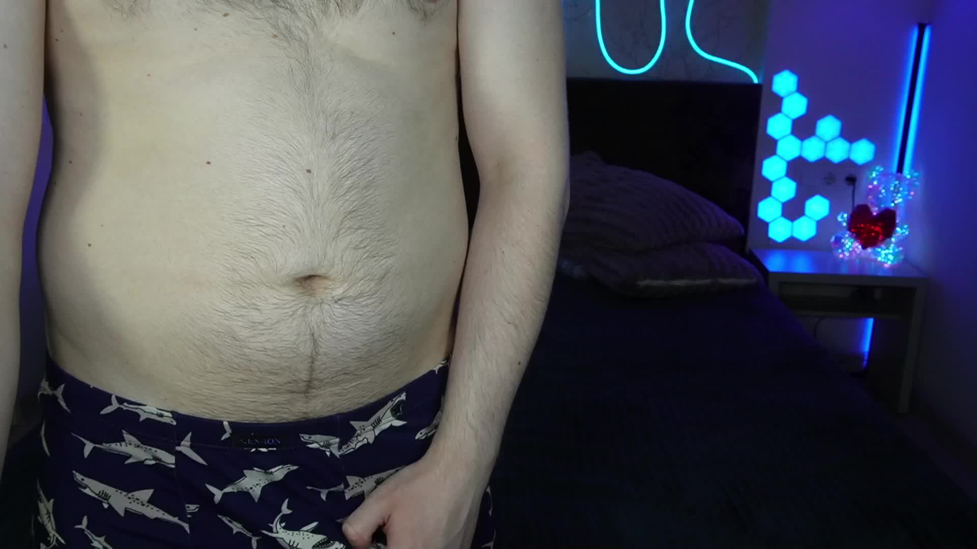VikkiAndGeorge Webcam Chat August 18, 2026