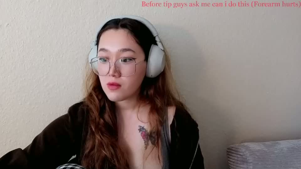 jennatyan Webcam Chat August 18, 2026