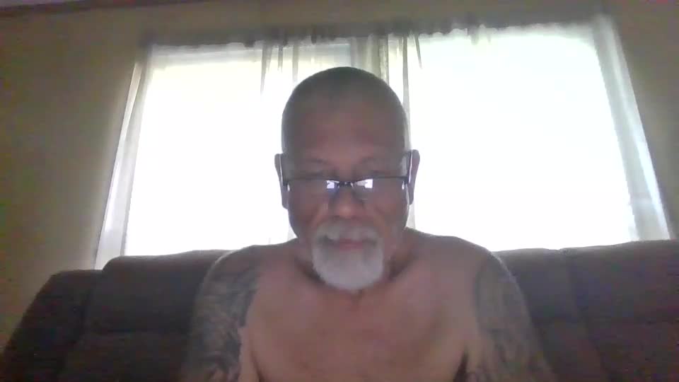 laidbackluxury Webcam Chat August 18, 2026