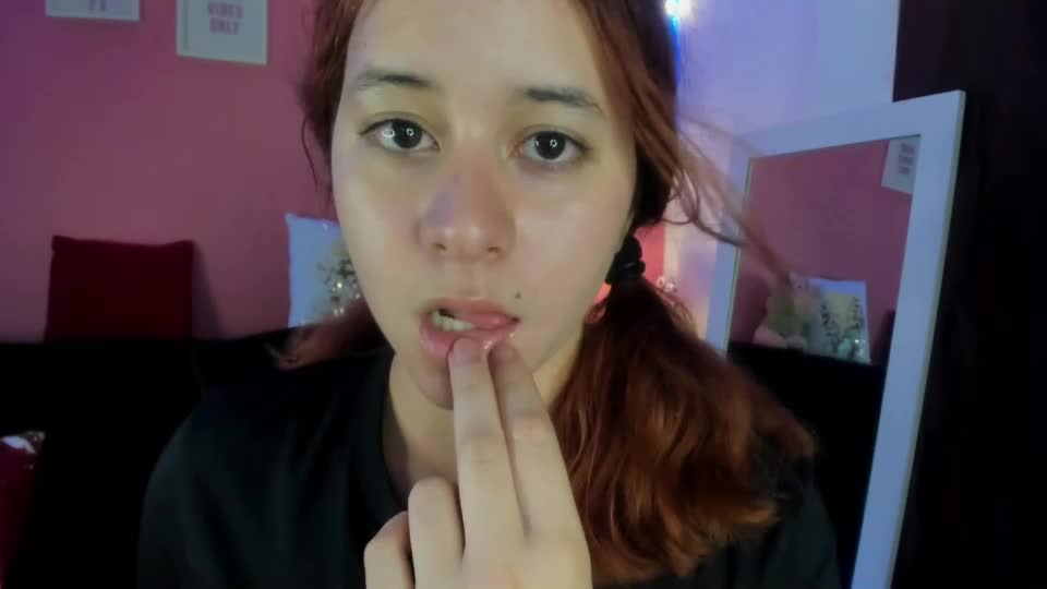 agnes_21 Webcam Chat August 18, 2026