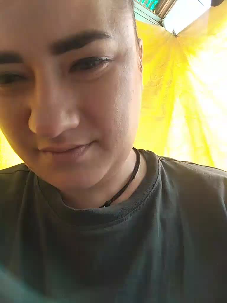 2Laski2 Webcam Chat August 18, 2026