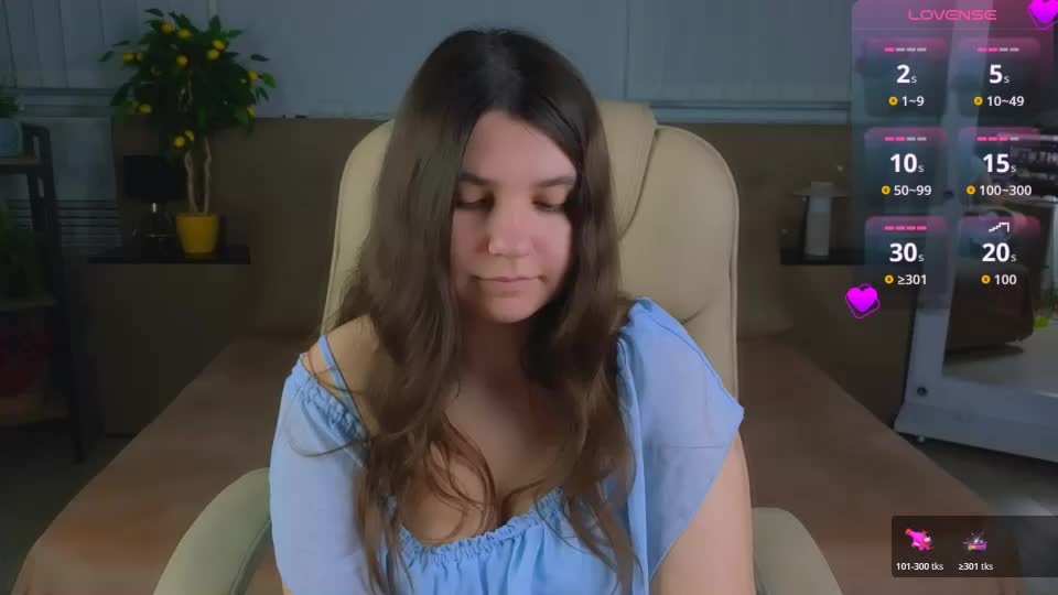 viola__shy Webcam Chat August 18, 2026
