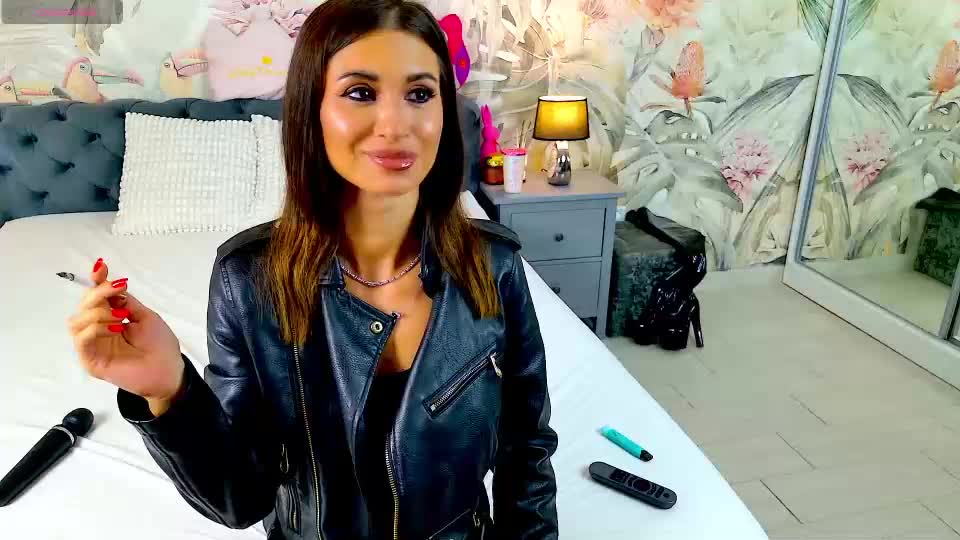 _lisa_sunny Webcam Chat August 18, 2026