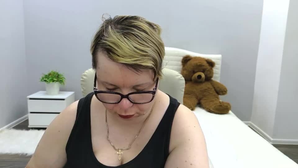 bonnnyboobsy Webcam Chat August 18, 2026