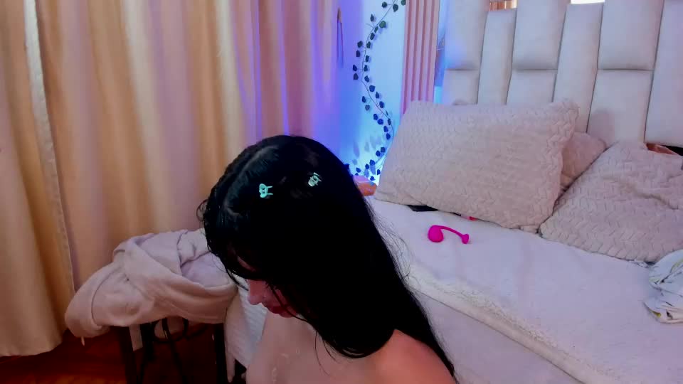 zasha_nm Webcam Chat August 18, 2026